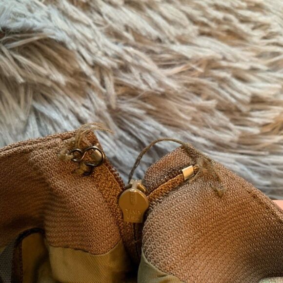 Calvin Klein Collection Wool Skirt Size M Tan Coffee Brown Color - Picture 3 of 7